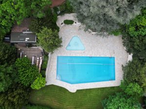 Vue aérienne de la piscine